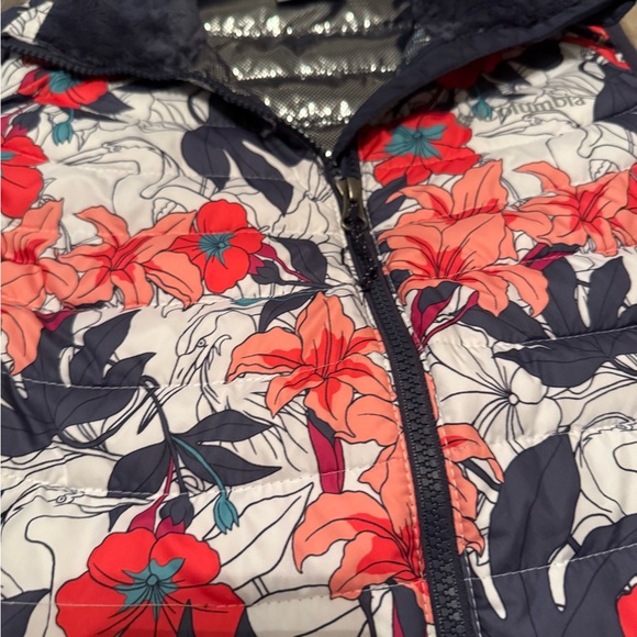 Columbia Floral Vest with Red and Navy Design - Picture 2 of 5